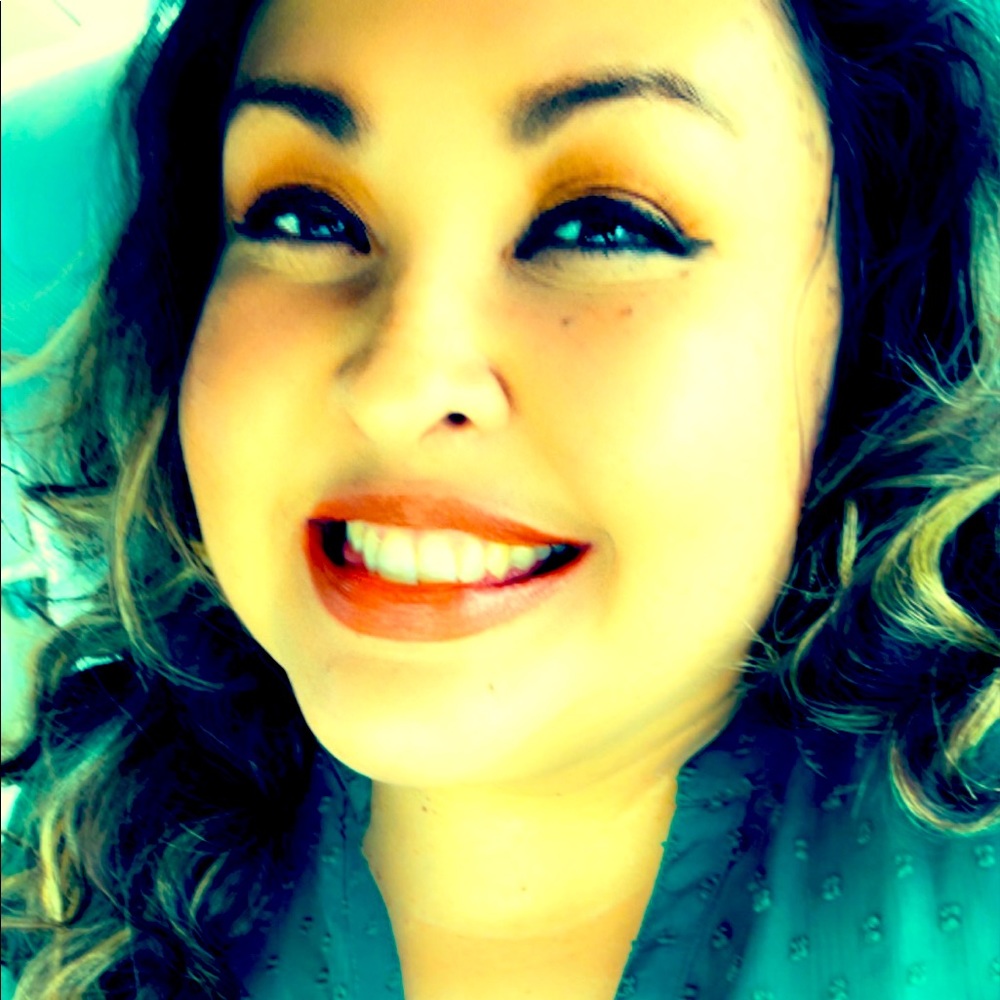 Meet your Posher, Mandie
